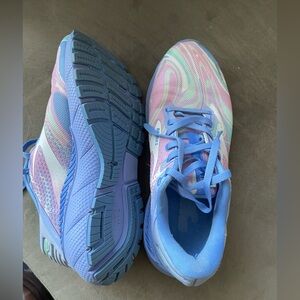 Brooks Adrenaline Sneakers